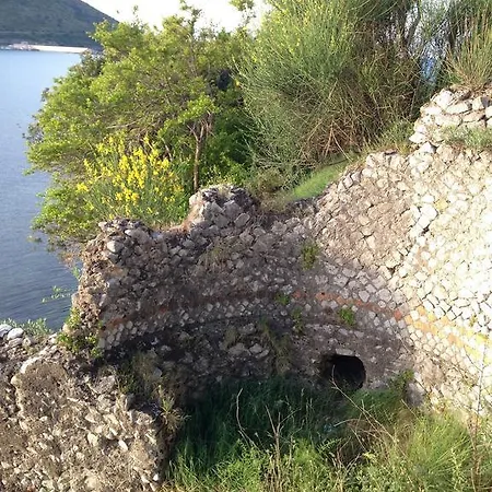 Biorelais Calamintha Oda ve Kahvaltı Sapri